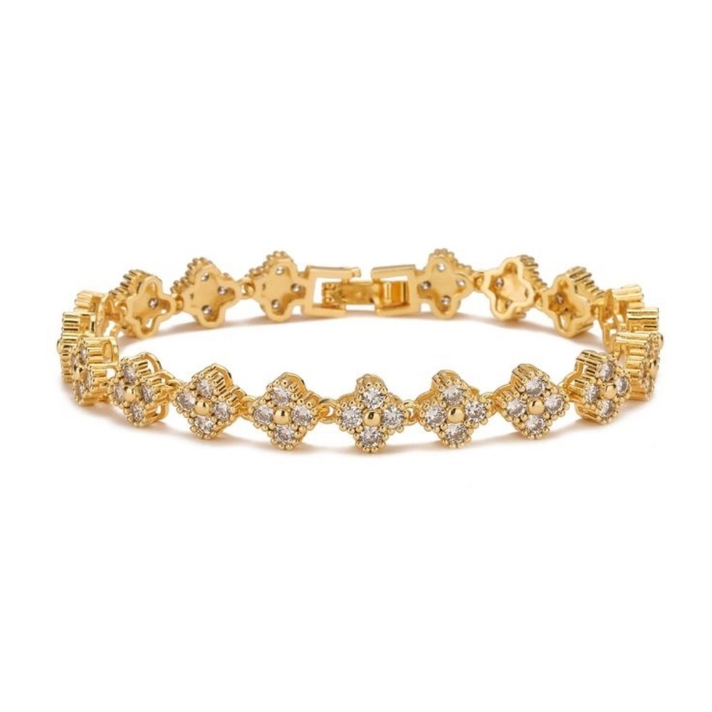 Elegant Gold Flower Bracelet